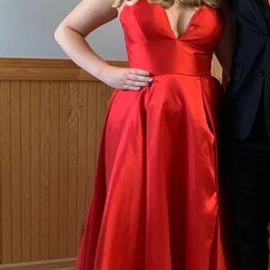 Red Sherri Hill Prom Dress Sz 6